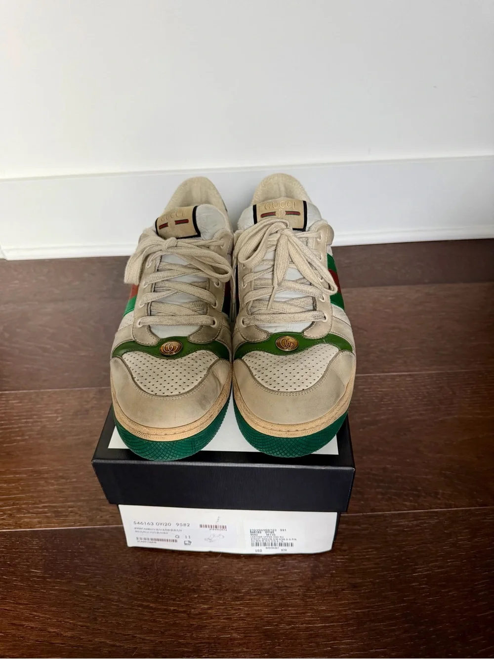 Gucci Street Nabu distressed Beige Leather Sneakers with Green and Red Stripes - Picture 2 of 7